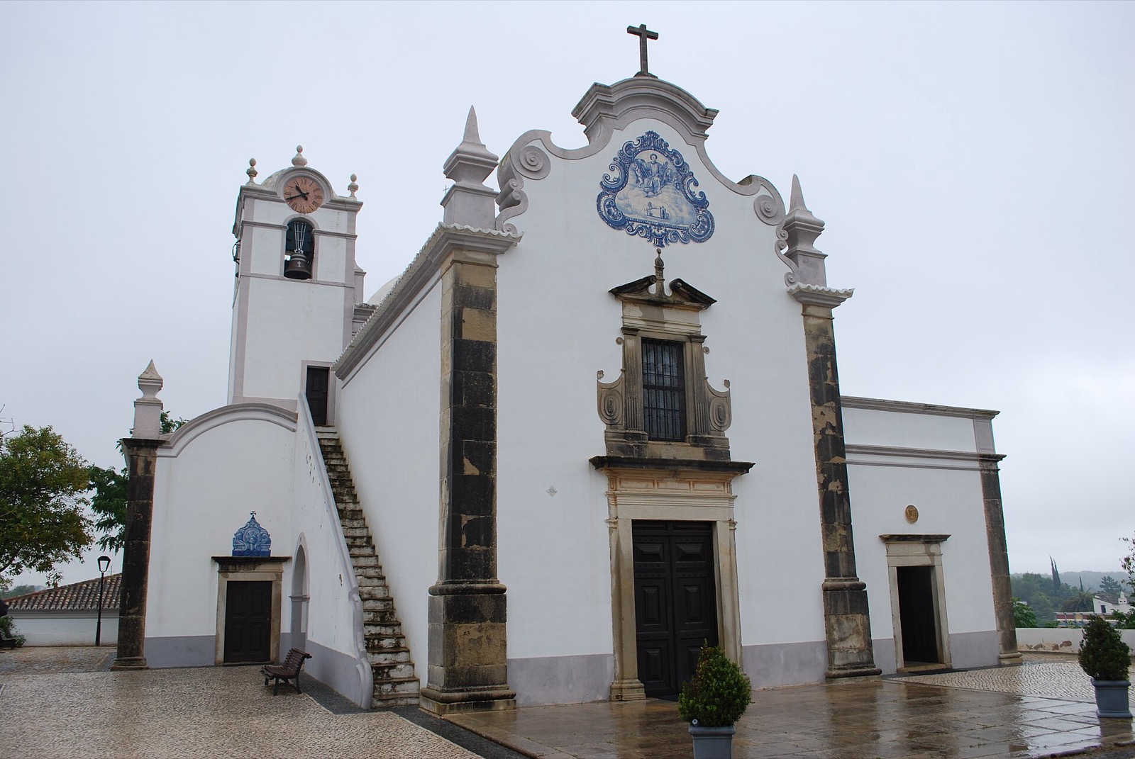 Fachada da Igreja de S&atilde;o Louren&ccedil;o, Almancil